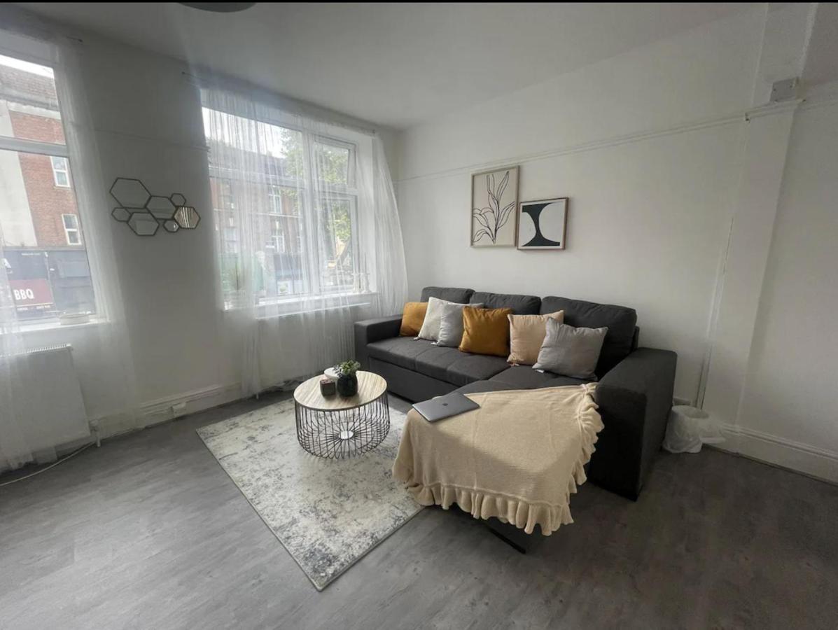 Appartement Charming 2 Bed Flat On Tower Bridge à Londres Extérieur photo